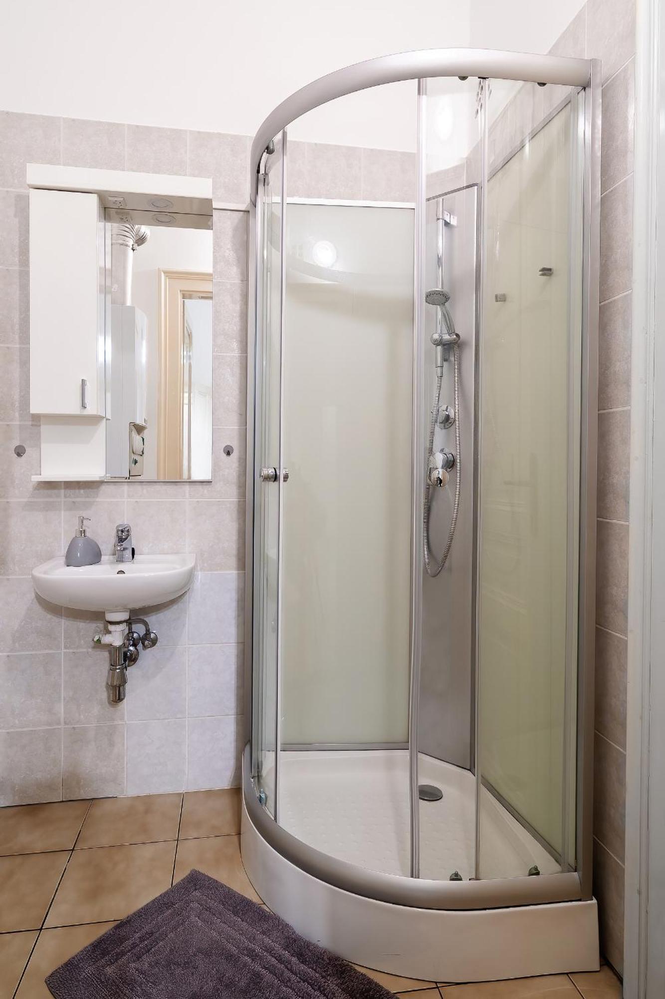 Tomka Apartman Szeged Buitenkant foto