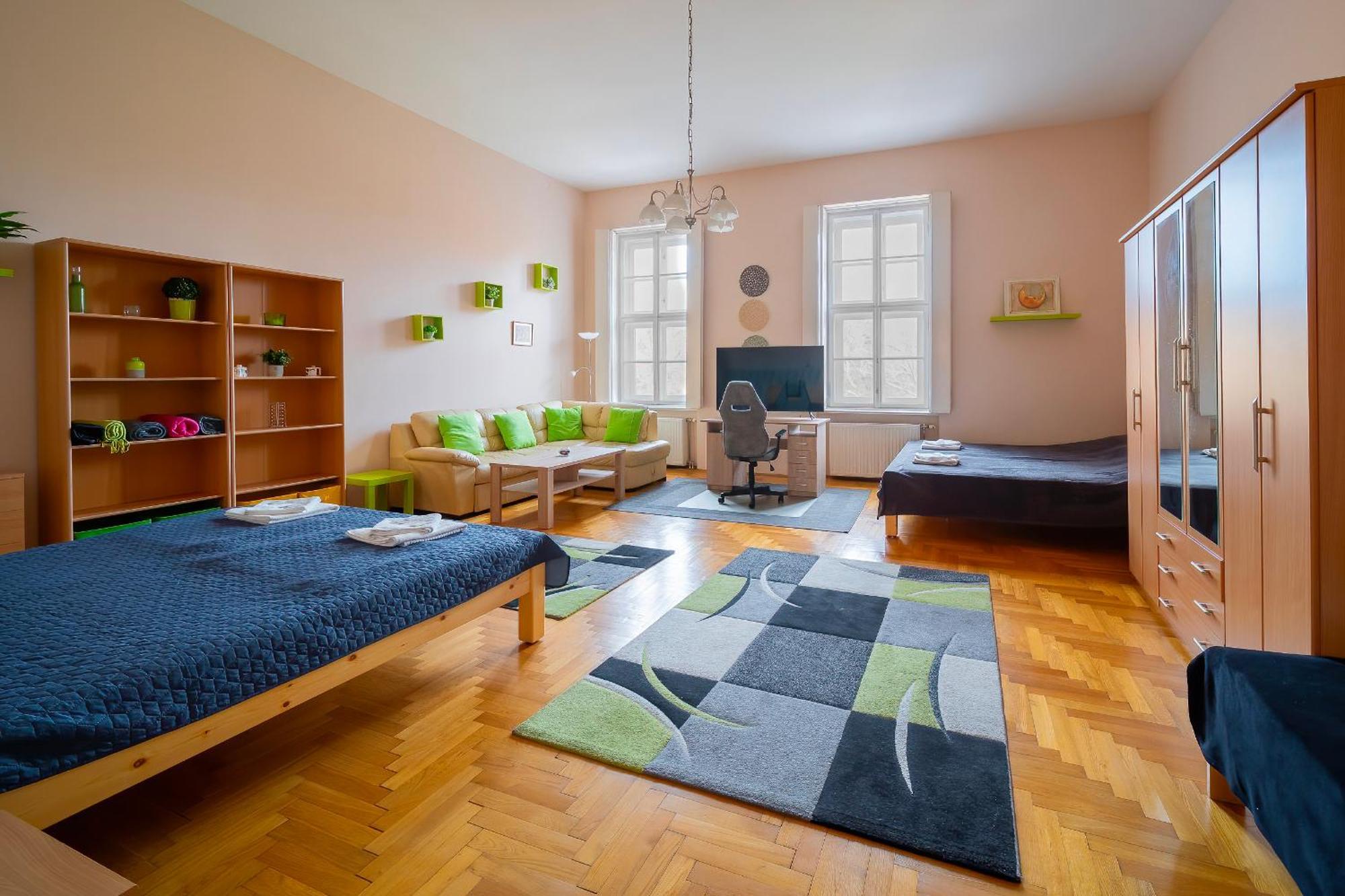 Tomka Apartman Szeged Buitenkant foto
